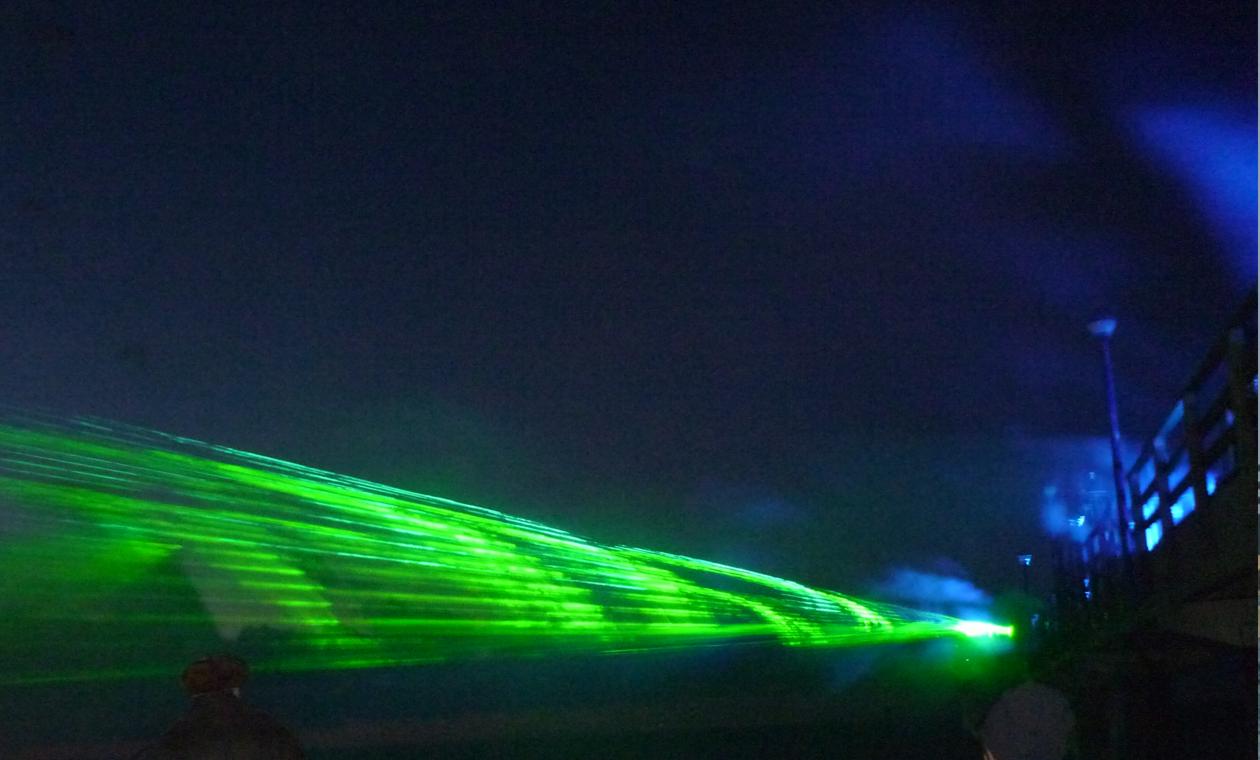 Lichtertanz der Elemente an der Seebrücke in Zingst
